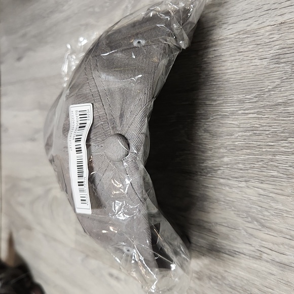 Brand new! C LETTER DAD CAP HAT GREY - Picture 2 of 2